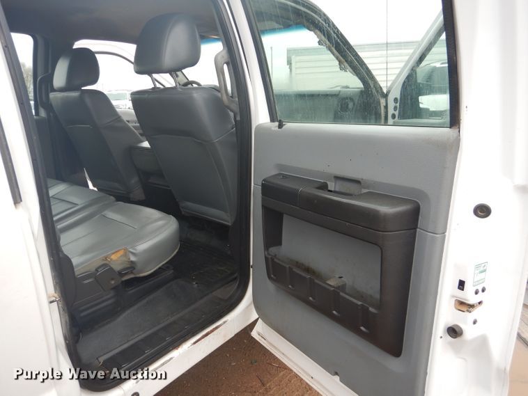 image for item HC9001 2016 Ford F550 winch truck