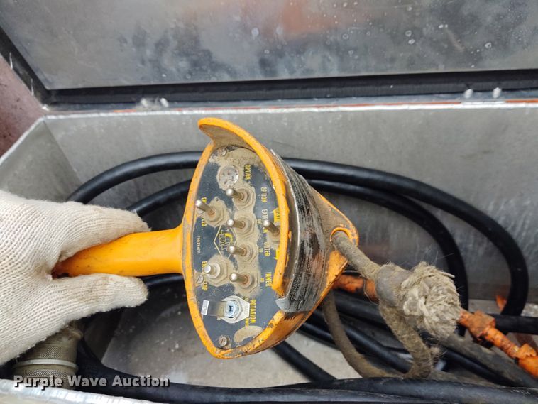 image for item K6357 1988 IMT 4825 crane