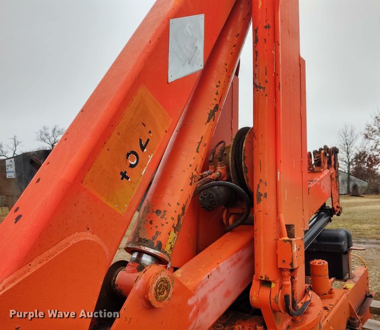 image for item K6357 1988 IMT 4825 crane