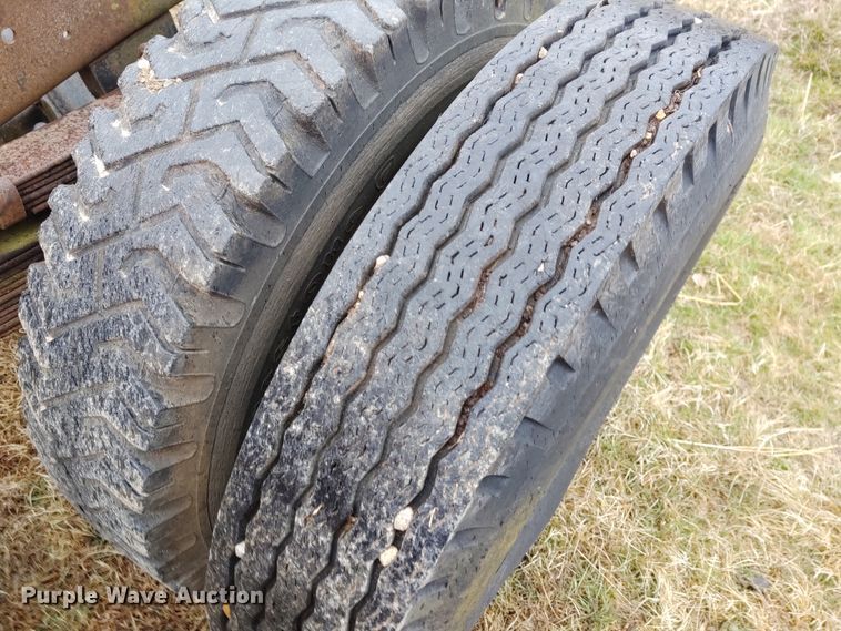 image for item K6357 1988 IMT 4825 crane