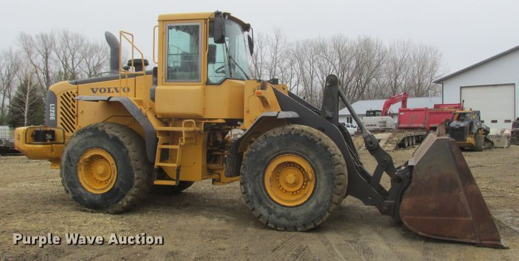 image for item DA8355 2004 Volvo L120E  wheel loader