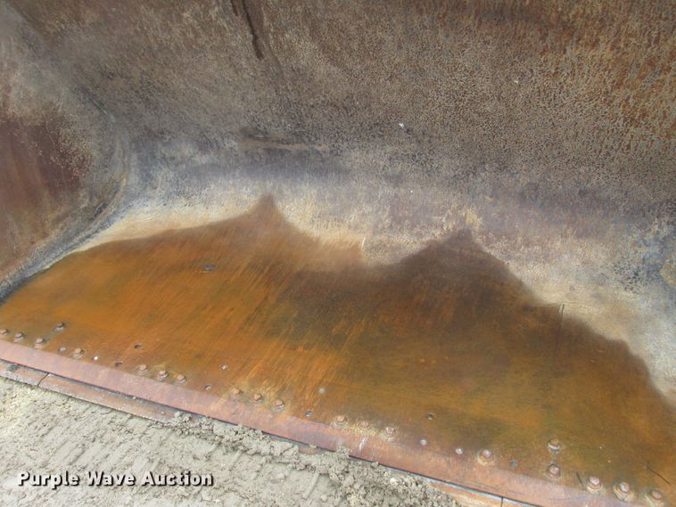 image for item DA8355 2004 Volvo L120E  wheel loader