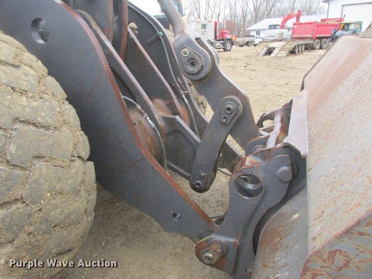 image for item DA8355 2004 Volvo L120E  wheel loader