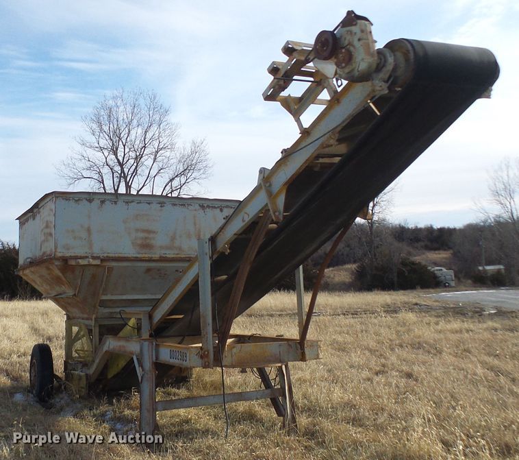 image for item DD1959 Conveyor and hopper bin