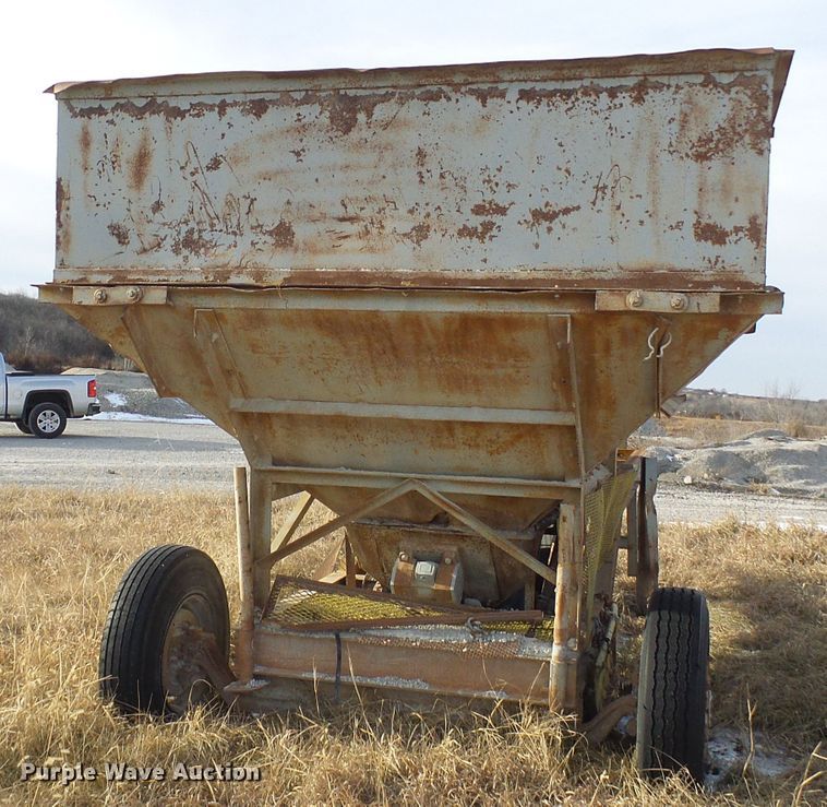 image for item DD1959 Conveyor and hopper bin