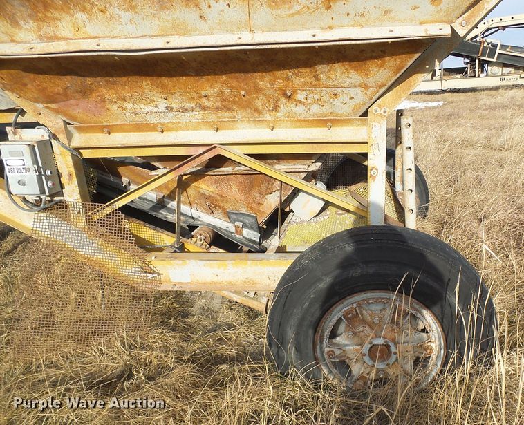 image for item DD1959 Conveyor and hopper bin