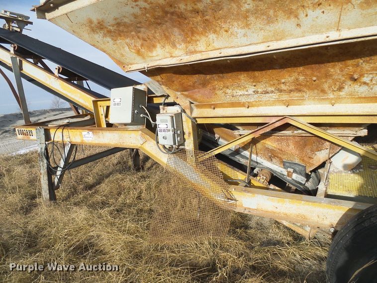 image for item DD1959 Conveyor and hopper bin