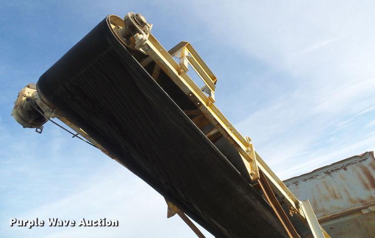 image for item DD1959 Conveyor and hopper bin