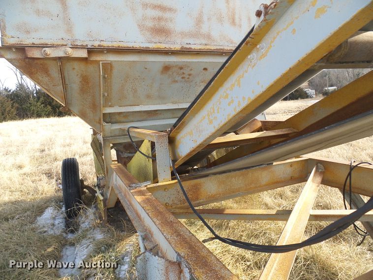 image for item DD1959 Conveyor and hopper bin