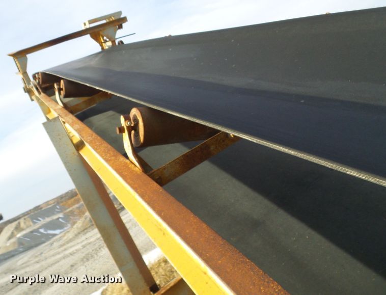 image for item DD1959 Conveyor and hopper bin