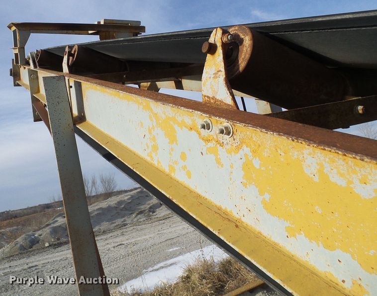 image for item DD1959 Conveyor and hopper bin