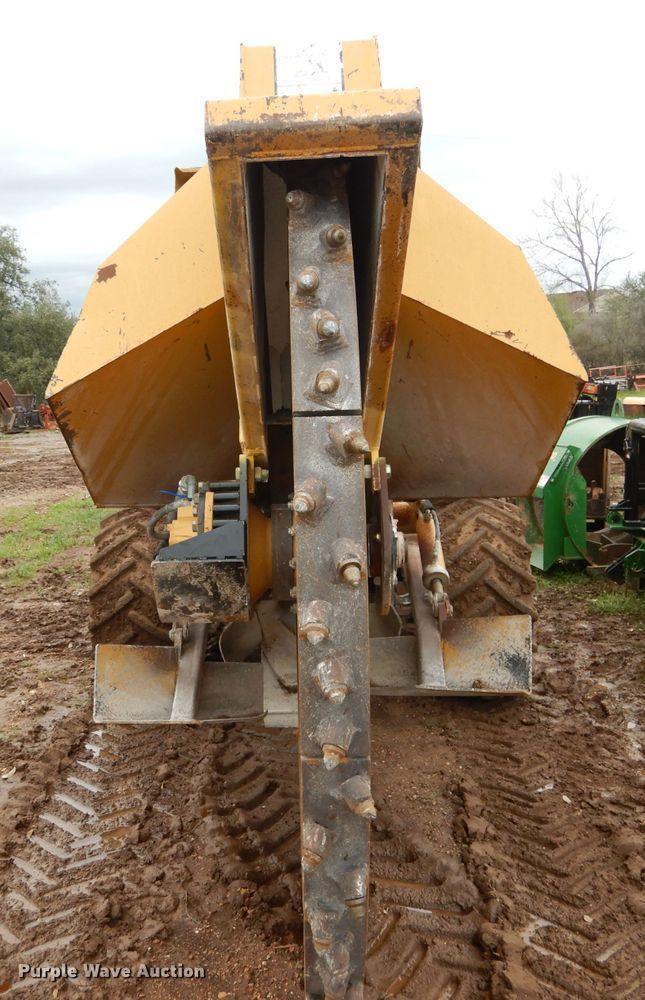 image for item DF2628 2005 Vermeer V120 rock saw