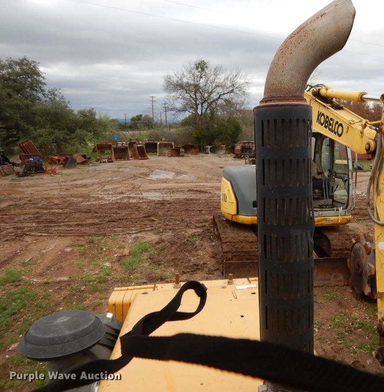 image for item DF2628 2005 Vermeer V120 rock saw