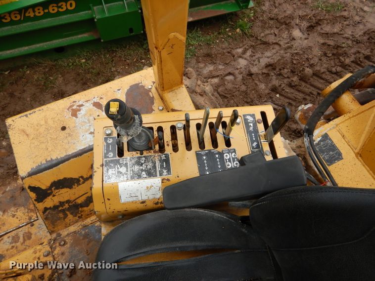 image for item DF2628 2005 Vermeer V120 rock saw