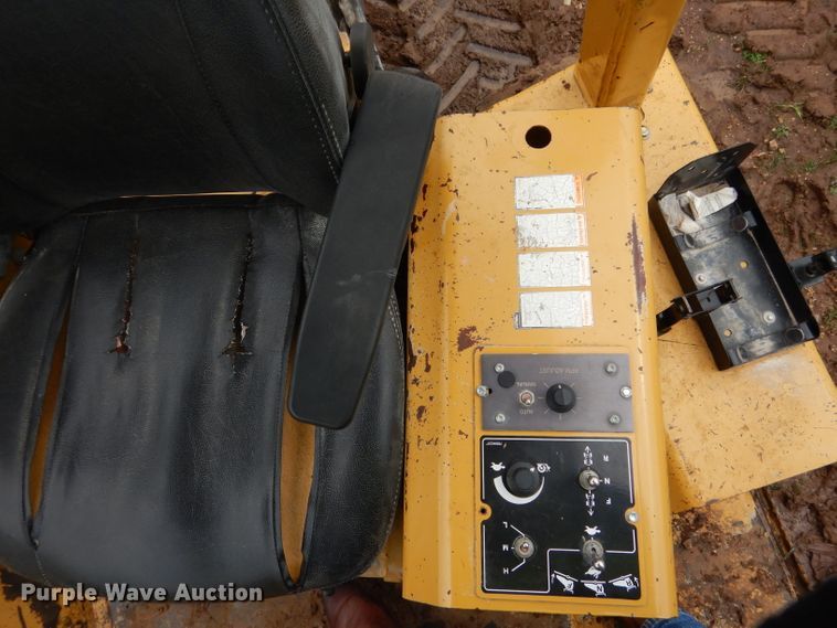 image for item DF2628 2005 Vermeer V120 rock saw