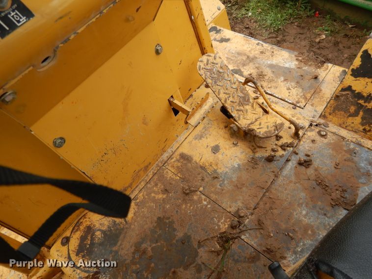 image for item DF2628 2005 Vermeer V120 rock saw