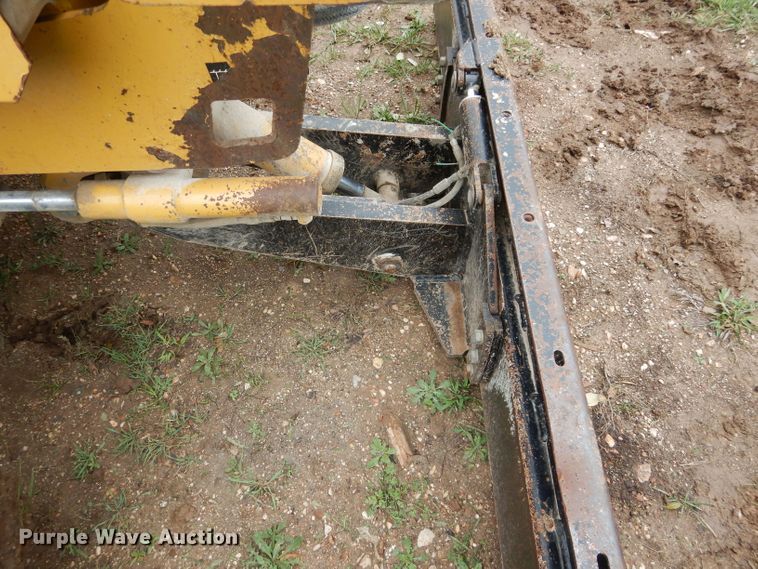 image for item DF2628 2005 Vermeer V120 rock saw