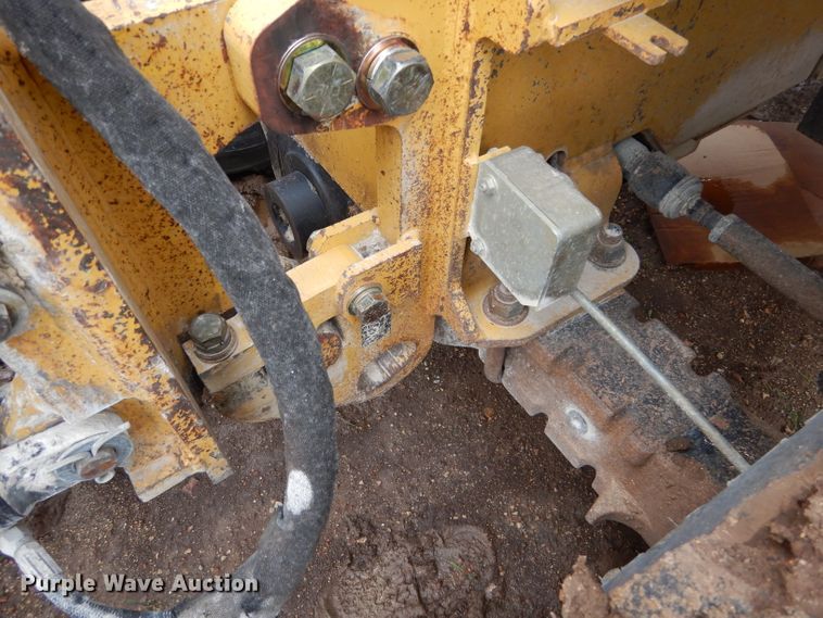 image for item DF2628 2005 Vermeer V120 rock saw