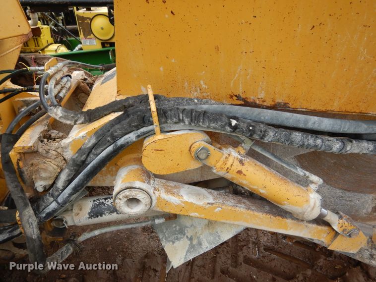 image for item DF2628 2005 Vermeer V120 rock saw