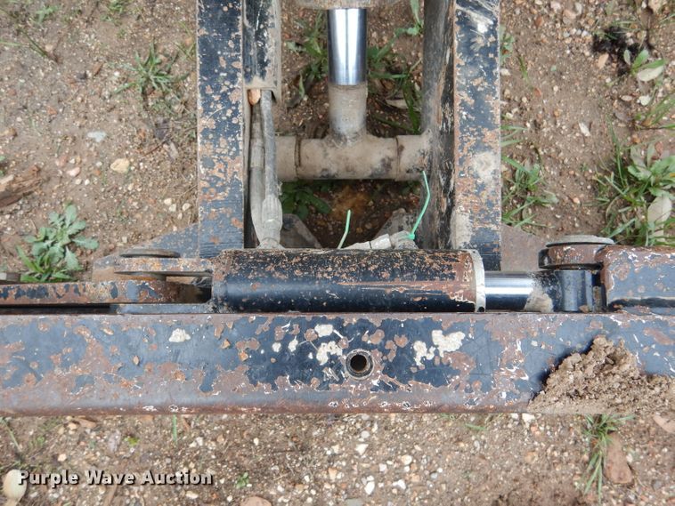 image for item DF2628 2005 Vermeer V120 rock saw