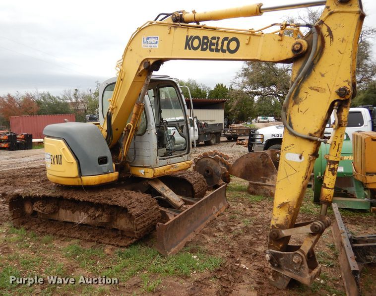image for item DF2629 2006 Kobelco SK70SR-1L mini excavator