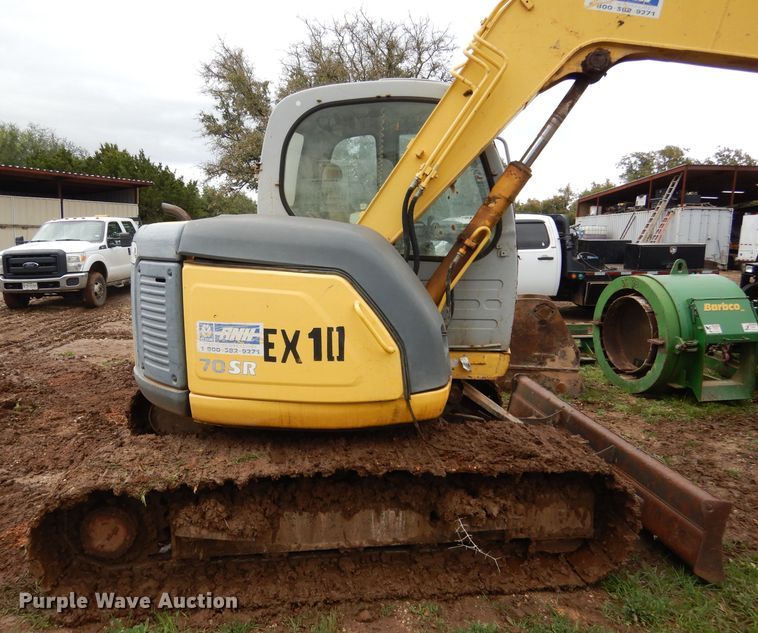 image for item DF2629 2006 Kobelco SK70SR-1L mini excavator