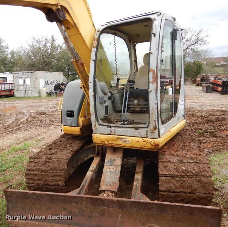image for item DF2629 2006 Kobelco SK70SR-1L mini excavator