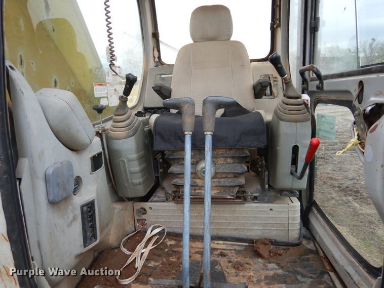image for item DF2629 2006 Kobelco SK70SR-1L mini excavator