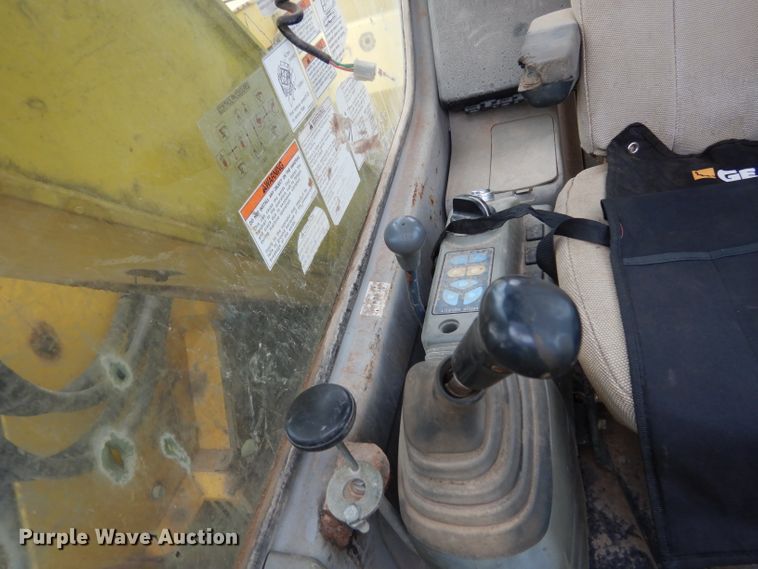 image for item DF2629 2006 Kobelco SK70SR-1L mini excavator