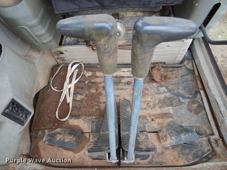 image for item DF2629 2006 Kobelco SK70SR-1L mini excavator