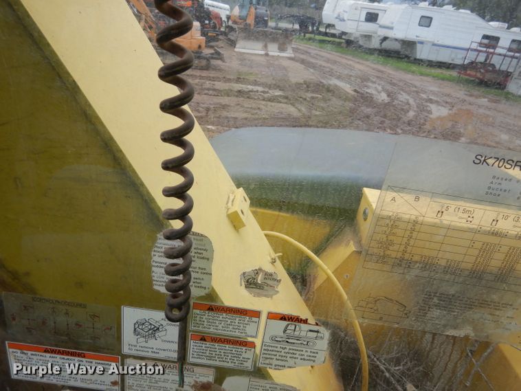 image for item DF2629 2006 Kobelco SK70SR-1L mini excavator