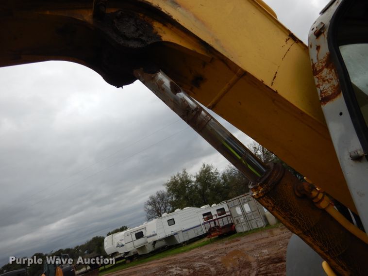 image for item DF2629 2006 Kobelco SK70SR-1L mini excavator