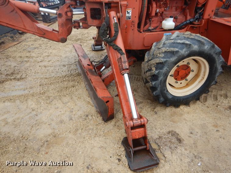image for item DF3002 Ditch Witch A620 backhoe attachment