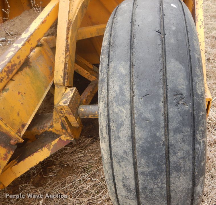 image for item DF3006 Laplant Choate scraper