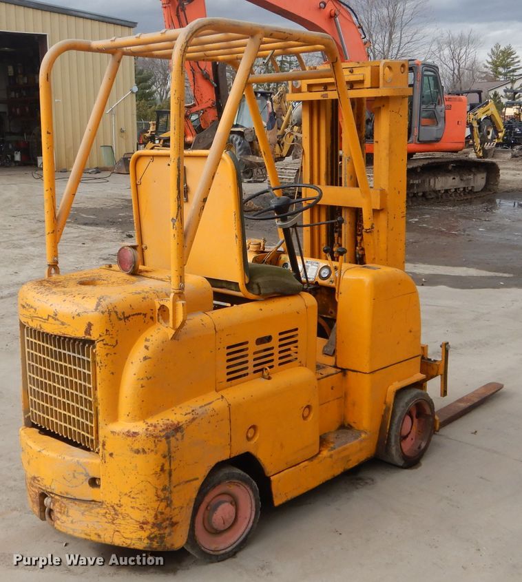 image for item DF3007 US Army F40PS forklift