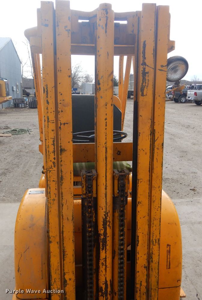 image for item DF3007 US Army F40PS forklift