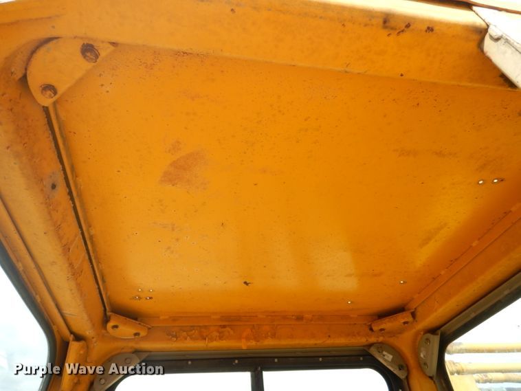 image for item DF3008 1977 John Deere 762 elevating scraper