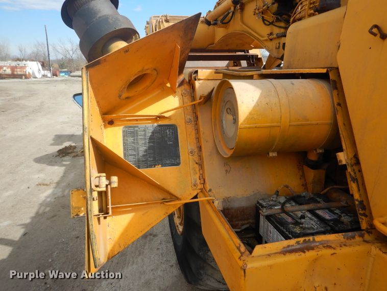 image for item DF3008 1977 John Deere 762 elevating scraper