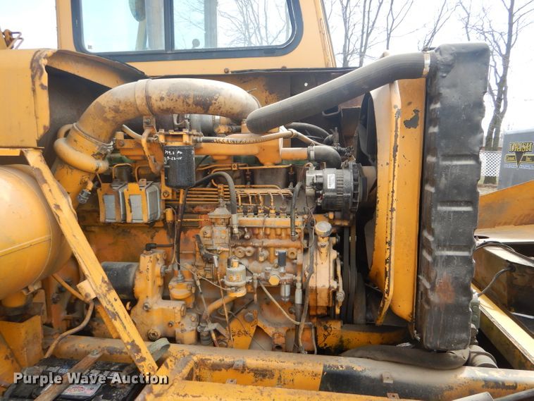 image for item DF3008 1977 John Deere 762 elevating scraper