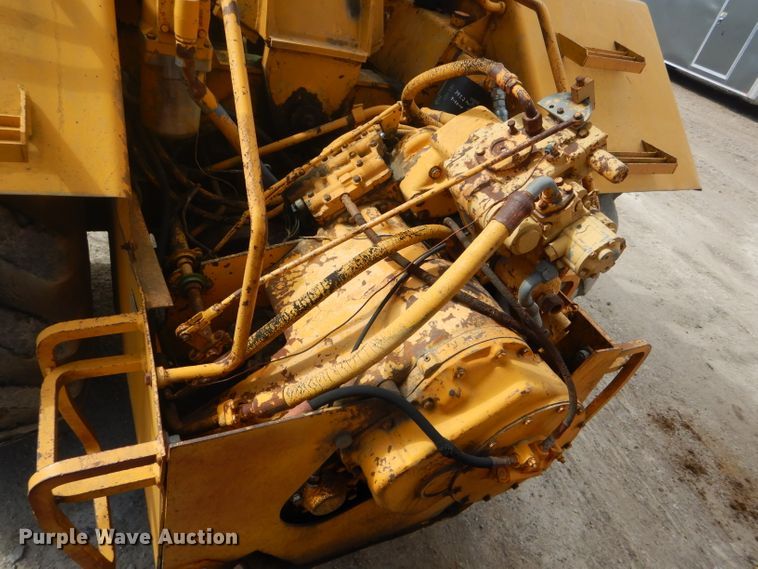 image for item DF3008 1977 John Deere 762 elevating scraper