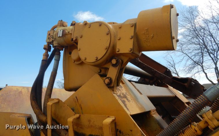 image for item DF3008 1977 John Deere 762 elevating scraper