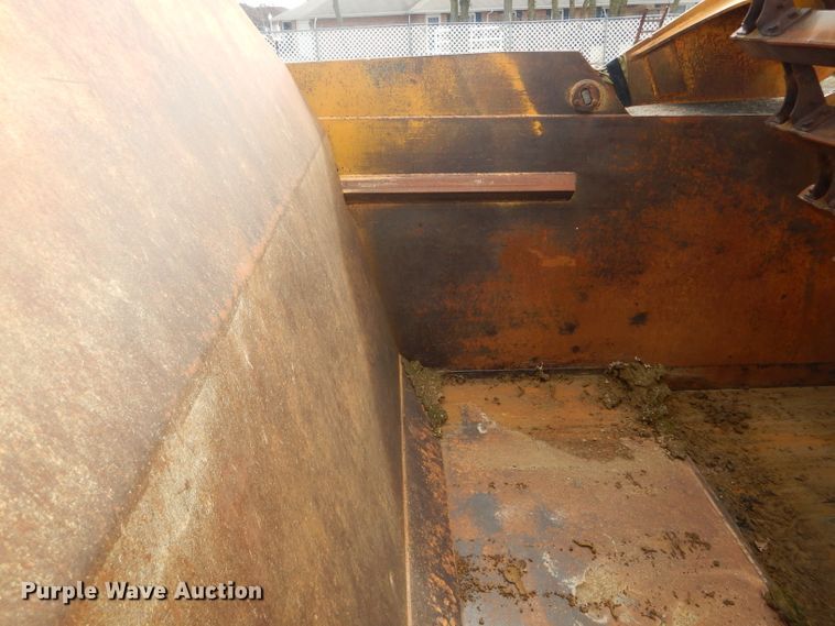 image for item DF3008 1977 John Deere 762 elevating scraper