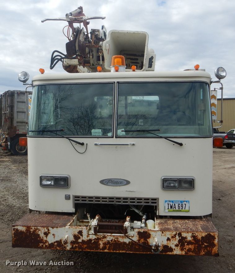 image for item DF3009 1988 Pierce digger derrick truck