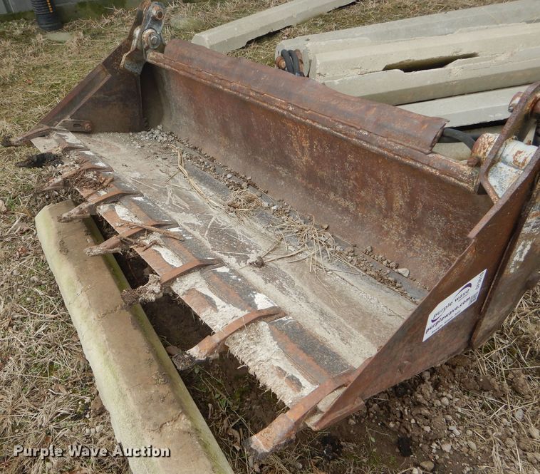 image for item DF3010 72"W four-in-one skid steer bucket