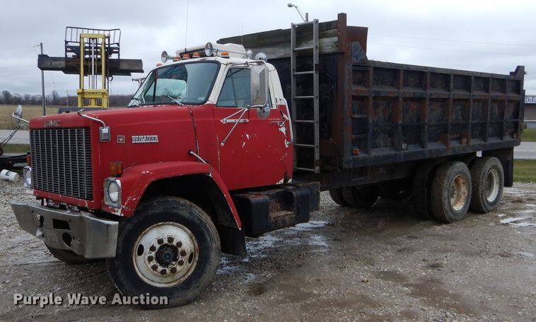 image for item DF3027 1984 GMC Brigadier dump truck