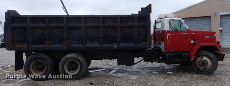image for item DF3027 1984 GMC Brigadier dump truck