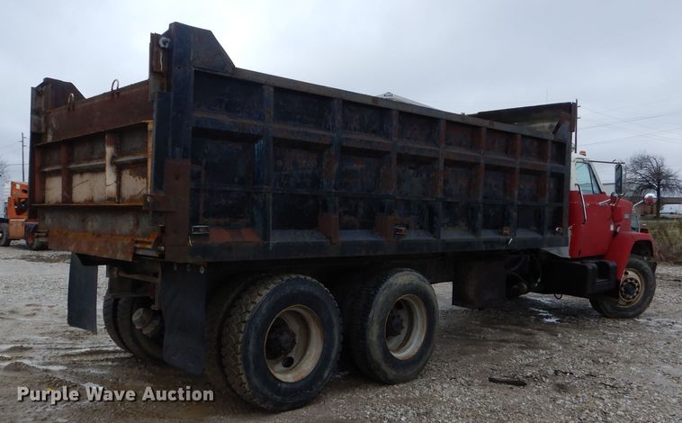 image for item DF3027 1984 GMC Brigadier dump truck