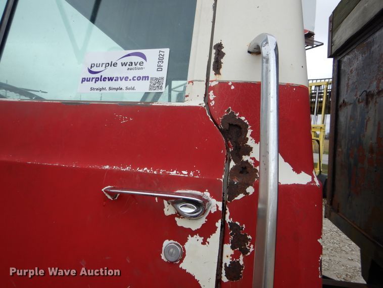 image for item DF3027 1984 GMC Brigadier dump truck