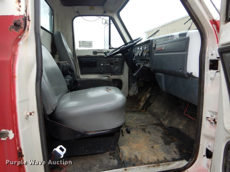 image for item DF3027 1984 GMC Brigadier dump truck