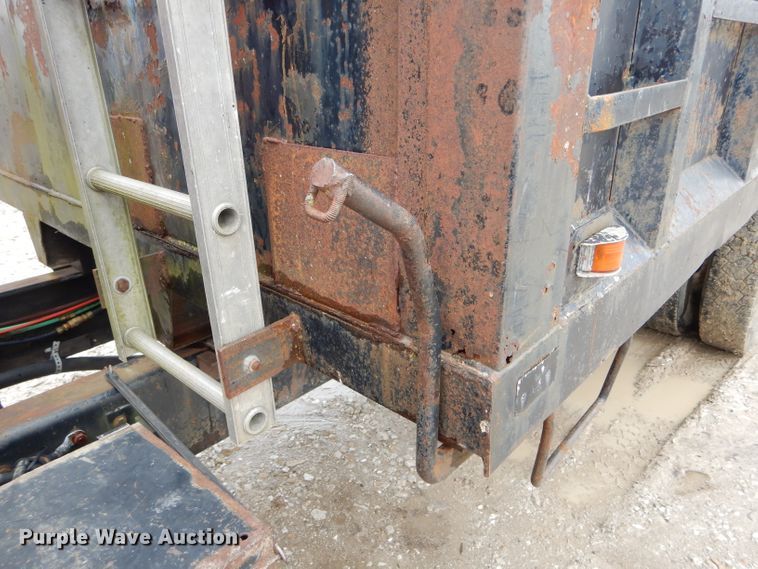 image for item DF3027 1984 GMC Brigadier dump truck